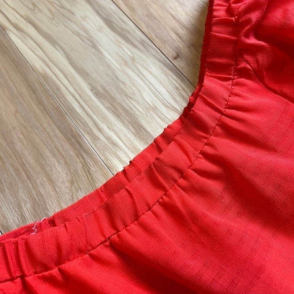 J by J.O.A. Red Off Shoulder Ruffle Blouse Women’s Size Small - Picture 6 of 12